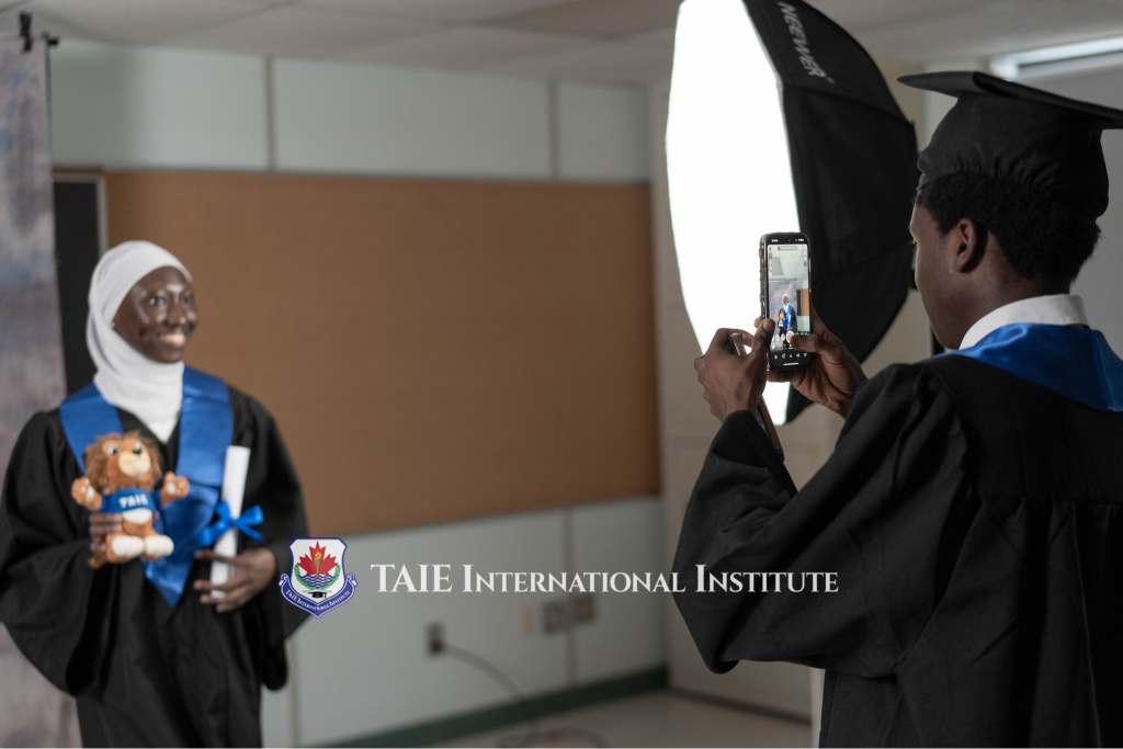 Fall Graduation Photos: Capturing the Journey!
